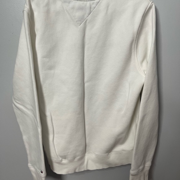tommy hilfiger crewneck - Picture 2 of 3